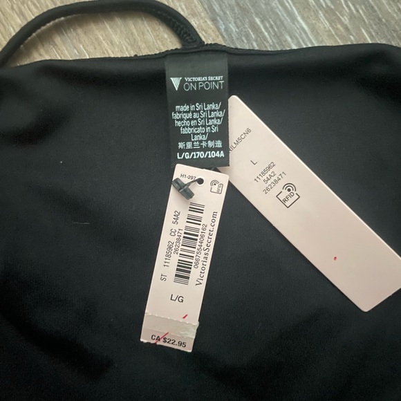 Victoria Secret On Point black tank top - Picture 3 of 4
